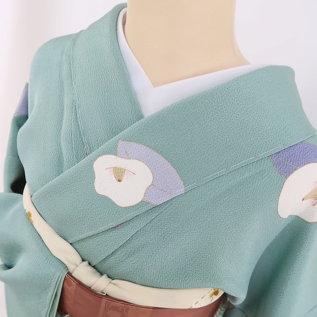 ゆめsaku2 新品 縮緬 仕付け糸付“可愛らしいシルエットで花咲く椿”着物