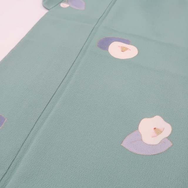 ゆめsaku2 新品 縮緬 仕付け糸付“可愛らしいシルエットで花咲く椿”着物