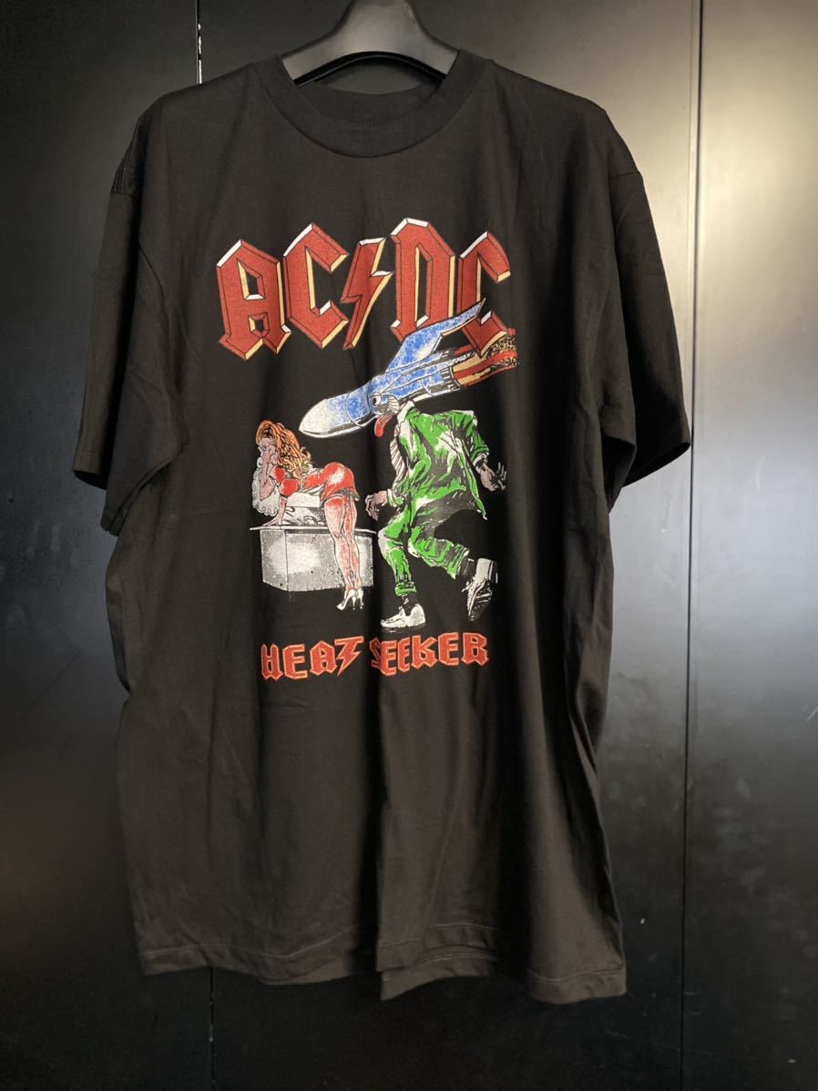 新着 希少　ACDC Tシャツ　サイズXL ブラック　USA製　バンドTシャツ　ツアーTシャツ Tシャツ