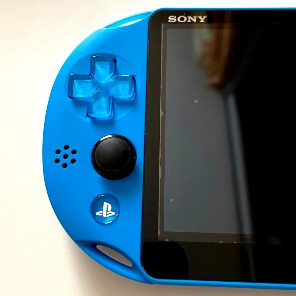 vita　PCH2000