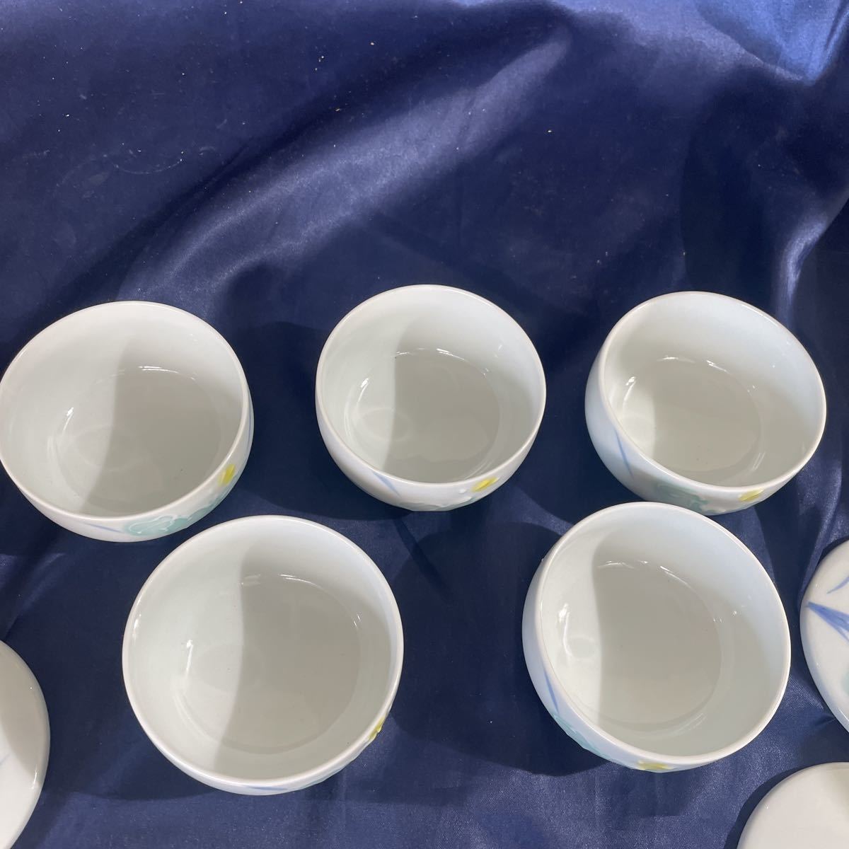 有田焼 普段使いにどうぞ 湯呑 湯飲み 花絵 茶道具 蓋付き 蓋付番茶 香窯 5個 選ぶなら 香窯 有田焼 普段使いにどうぞ 湯呑 湯飲み 花絵 茶道具 蓋付き 蓋付番茶 香窯 5個 選ぶなら 香窯
