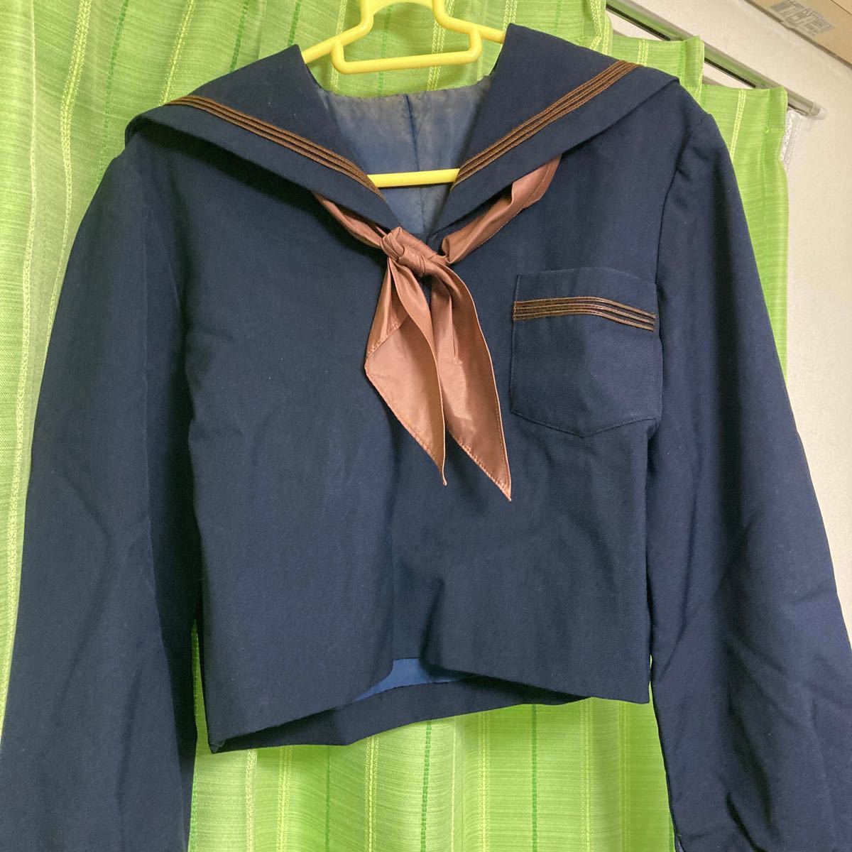 コスプレ衣装 セーラー服風レプリカ 茶色線3本 リボン付き コスプレ衣装 セーラー服風レプリカ 茶色線3本 リボン付き