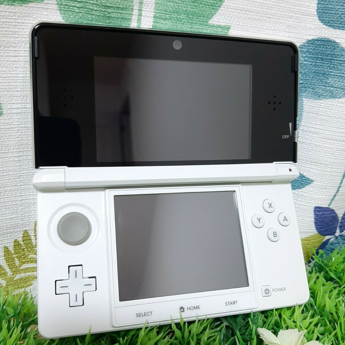 ニンテンドー3DS本体 ニンテンドー3DS 任天堂3DS 任天堂3DS本体  任天堂 アイス ホワイト タッチペン 充電器