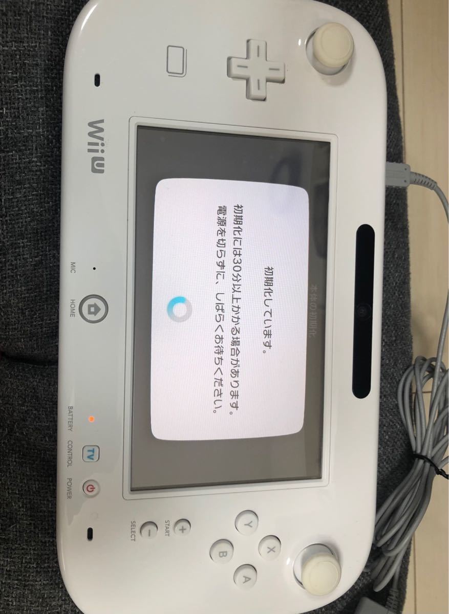 WiiU本体 BASIC SET 8GB 白 (BFC-WUP-S-WAAA-JPN-C2)
