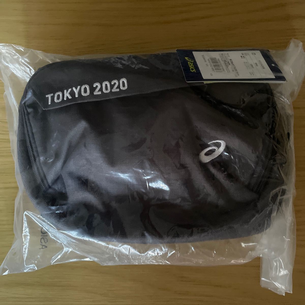 東京オリンピック　TOKYO2020 ショルダーバッグ　ウエストポーチ ウエストバッグ アシックス