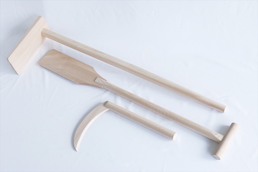 【激安大特価!】 ■ 地鎮祭に 鋤鍬鎌 新築 起工式 ■ 神具 ■ 3点セット 鋤・鍬・鎌 ■ 神棚、神具 【激安大特価!】 ■ 地鎮祭に 鋤鍬鎌 新築 起工式 ■ 神具 ■ 3点セット 鋤・鍬・鎌 ■ 神棚、神具