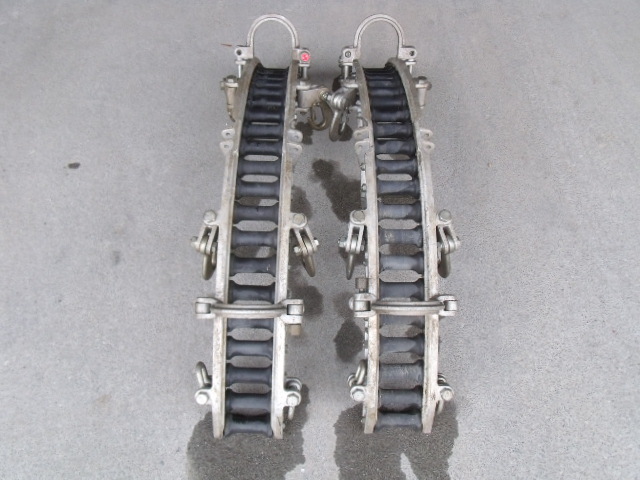 ２３連ゴムカーブ金車 通信ケ－ブル敷設 架渉用 ２個(電材、配電用品 
