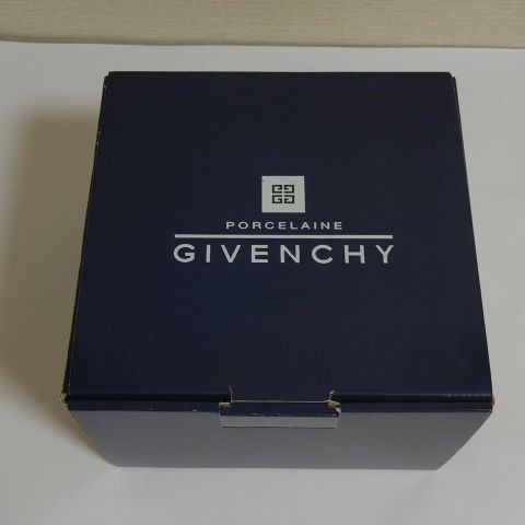 GIVENCHY カップルモーニングセット