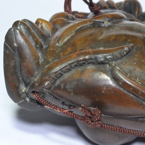 印籠 柘植 蟹 蛸 彫刻 黄楊 繊細彫刻 木製 カニ タコ 【d6-2_b4】_画像8