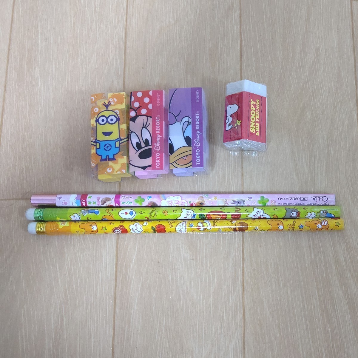 カドケシ3個+消しゴム(スヌーピー) 鉛筆3本セット