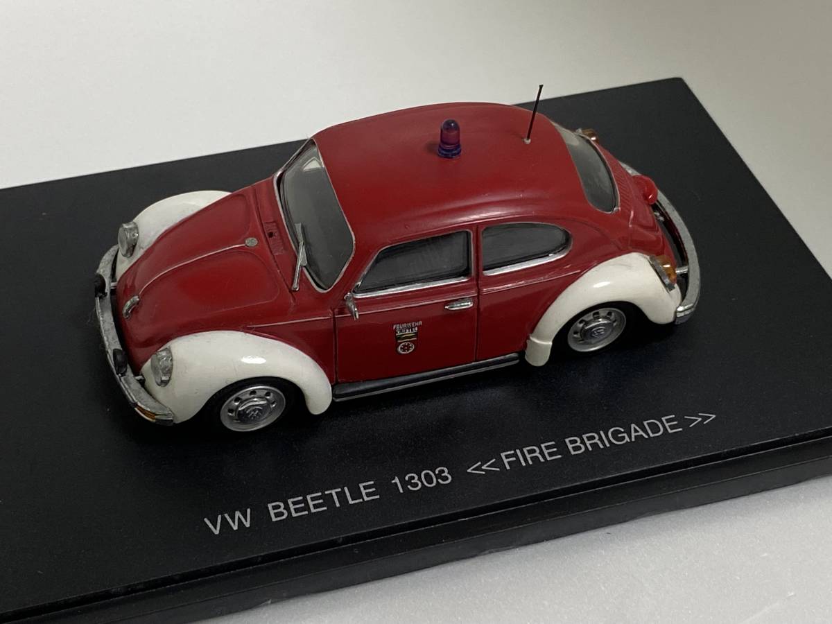 ★ Eagle's Race VW Beetleビートル 1303 Volkswagen Fire Brigade Feuerwehr 1/43 ミニカー 消防指揮車　右ミラー欠品_画像2