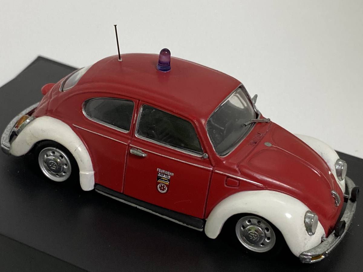 ★ Eagle's Race VW Beetleビートル 1303 Volkswagen Fire Brigade Feuerwehr 1/43 ミニカー 消防指揮車　右ミラー欠品_画像4