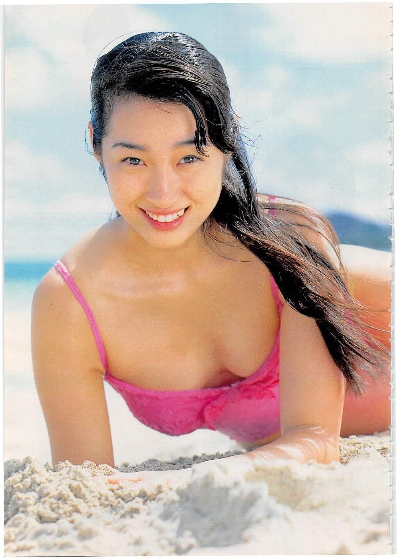 坂下千里子　水着 