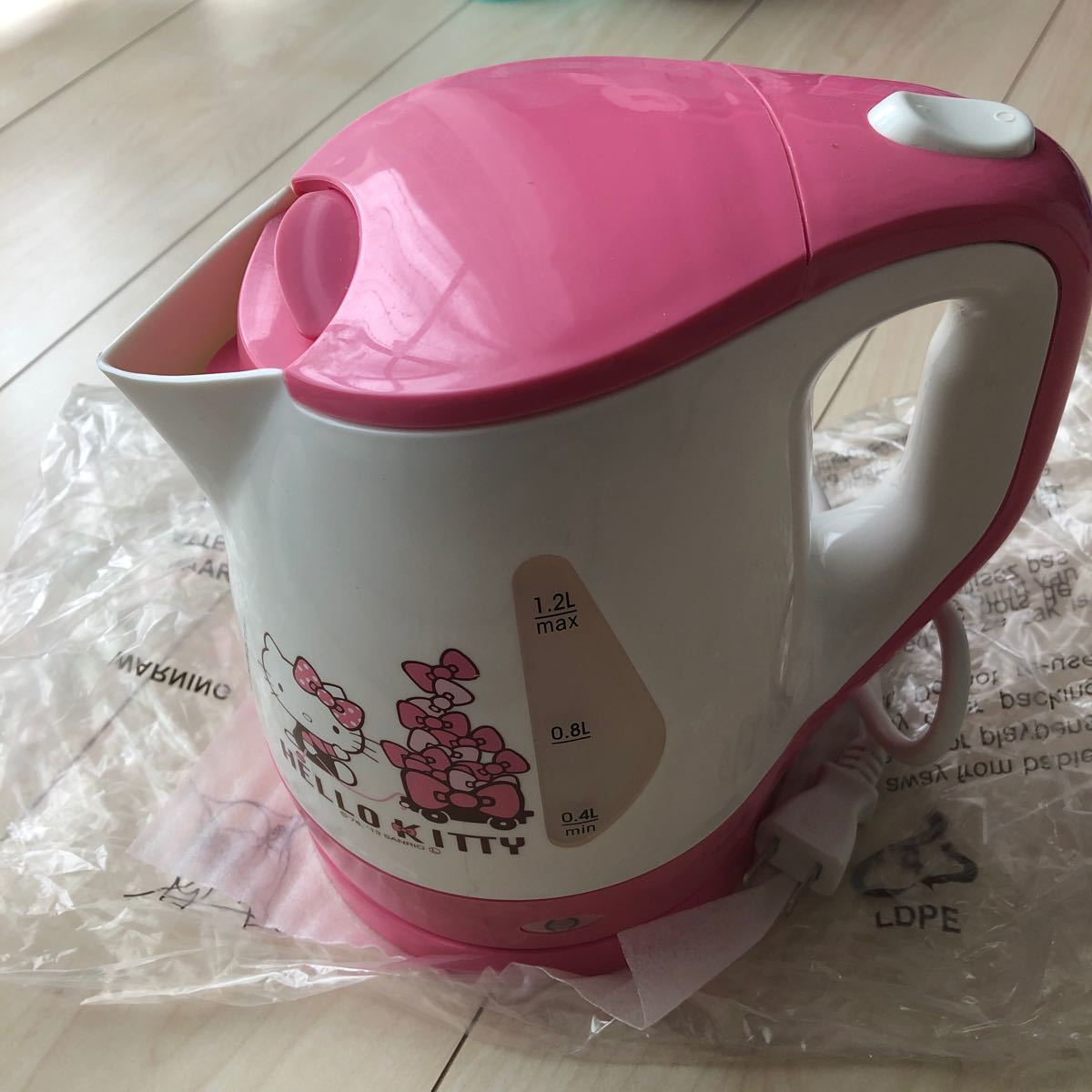 ハローキティ ケトル 1 2L 電気ケトル|Yahoo!フリマ(旧PayPay ハローキティ ケトル 1 2L 電気ケトル|Yahoo!フリマ(旧PayPay