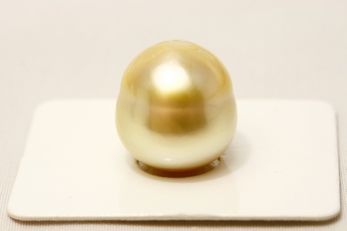 南洋白蝶真珠パールルース 18×16mm ナチュラルゴールドカラー-