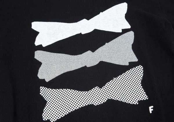 ブラックコムデギャルソンBLACK COMME des GARCONS リボンプリントTシャツ 黒XS 【レディース】_画像4