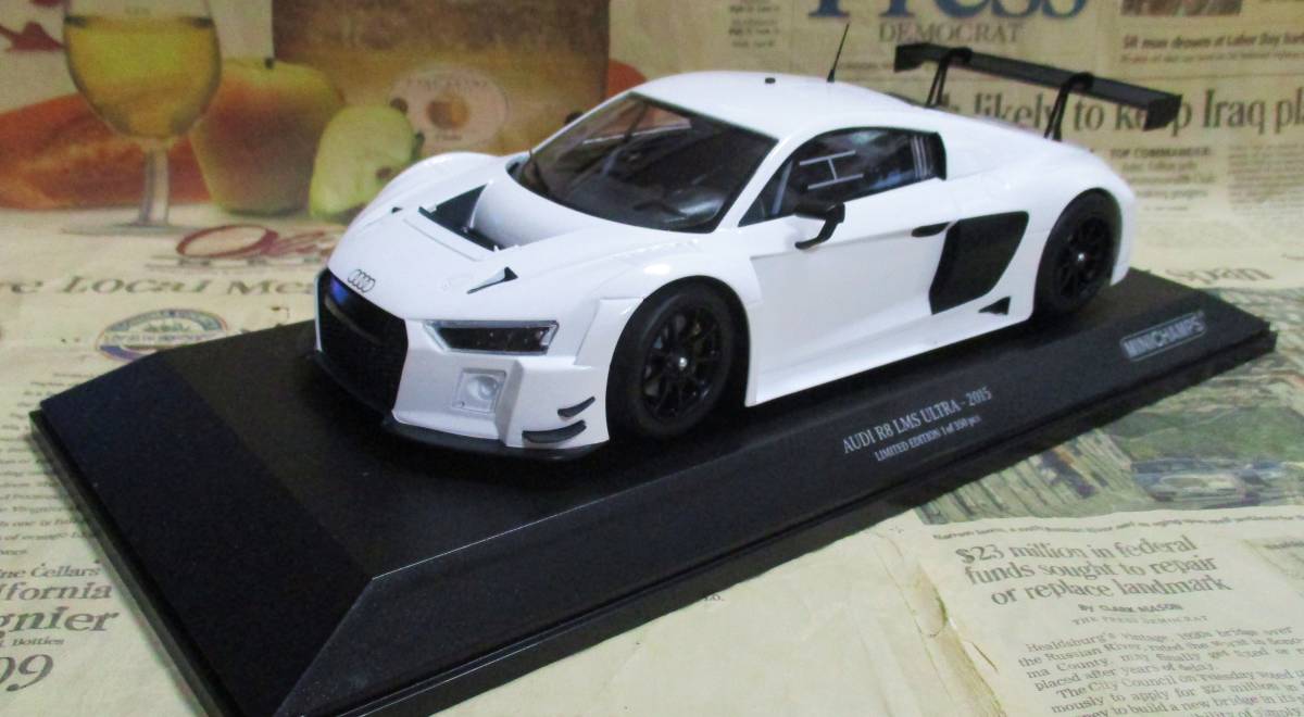 高級素材使用ブランド ★レア絶版*世界350台*Minichamps PMA*1/18*2015 Audi R8 LMS Ultra Plain Body ホワイト 乗用車