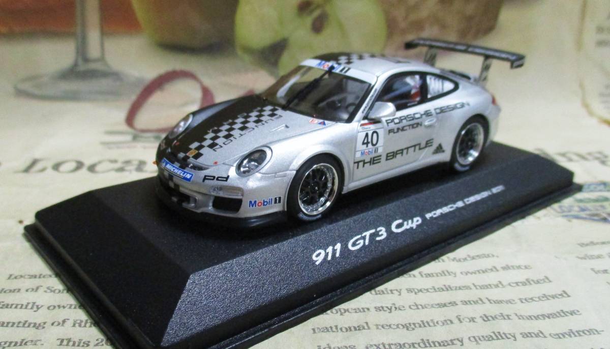★レア絶版*ディーラー限定☆Minichamps PMA*1/43*Porsche 911 GT3 #40 GT3 Cup 2011_画像1