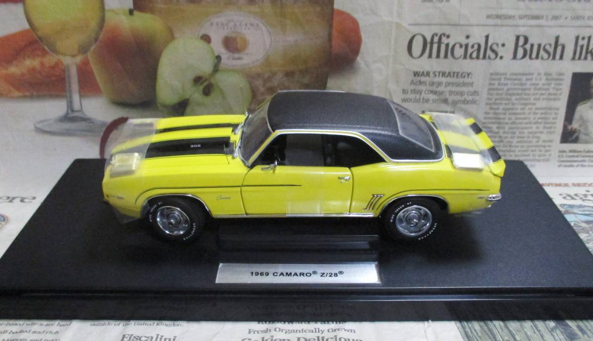 ★絶版*フランクリンミント*1/24*1969 Chevy Camaro Z/28 - Walmart イエロー_画像5