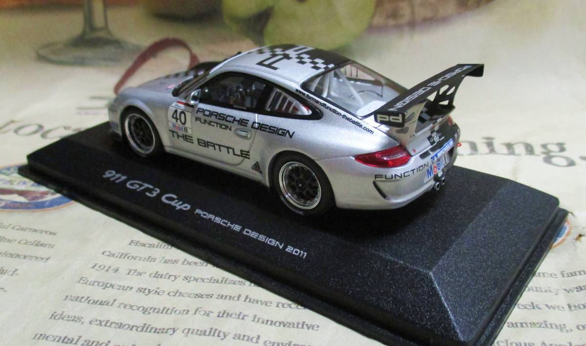 ★レア絶版*ディーラー限定☆Minichamps PMA*1/43*Porsche 911 GT3 #40 GT3 Cup 2011_画像2