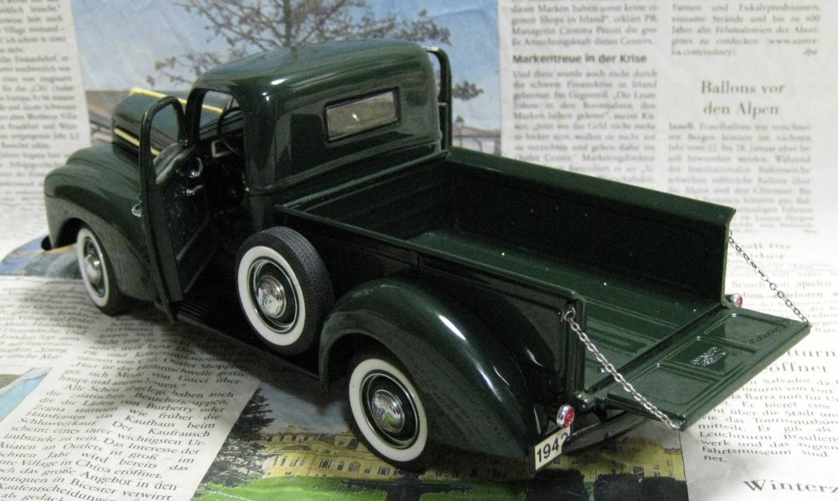 ★激レア絶版*ダンバリーミント*1/24*1942 Ford Half-Ton Pickup グリーン_画像2