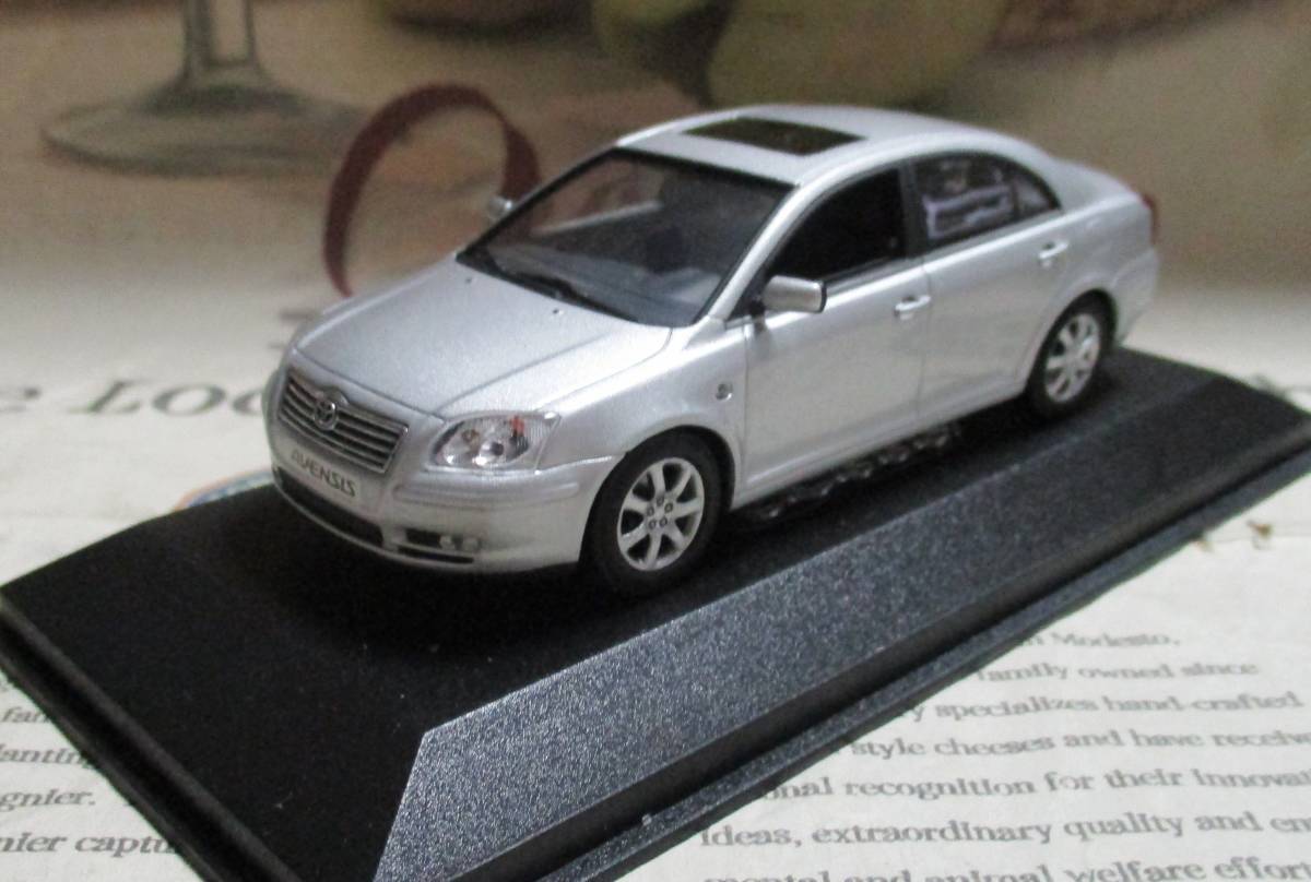 ☆絶版☆ディーラー限定*Minichamps PMA*1/43*Toyota Avensis Saloon T25 シルバーメタリック_画像1