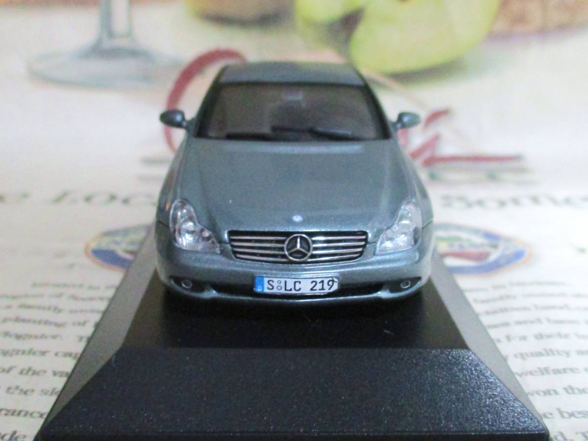 ★ディーラー限定*Minichamps PMA*1/43*Mercedes-Benz CLS C219 2004 パーライトグレー*ベンツ_画像3