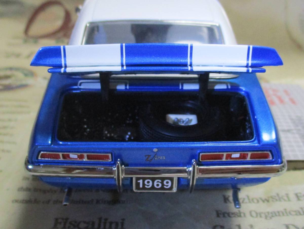 ★絶版*2500台限定*フランクリンミント*1/24*1969 Chevrolet Camaro Z/28 Hardtop Coupe ルマンズブルー_画像8