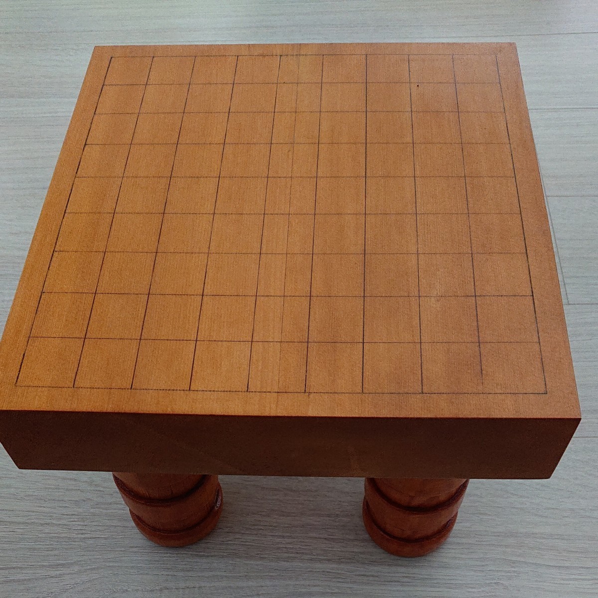 本格将棋盤 未使用品】本桂 板目 木裏 脚付き へそあり-