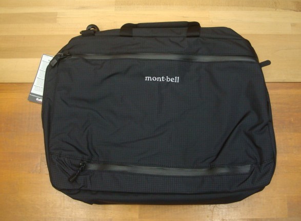 数量は多 新品mont-bell(モンベル) BK(ブラック) ミニ トライパック