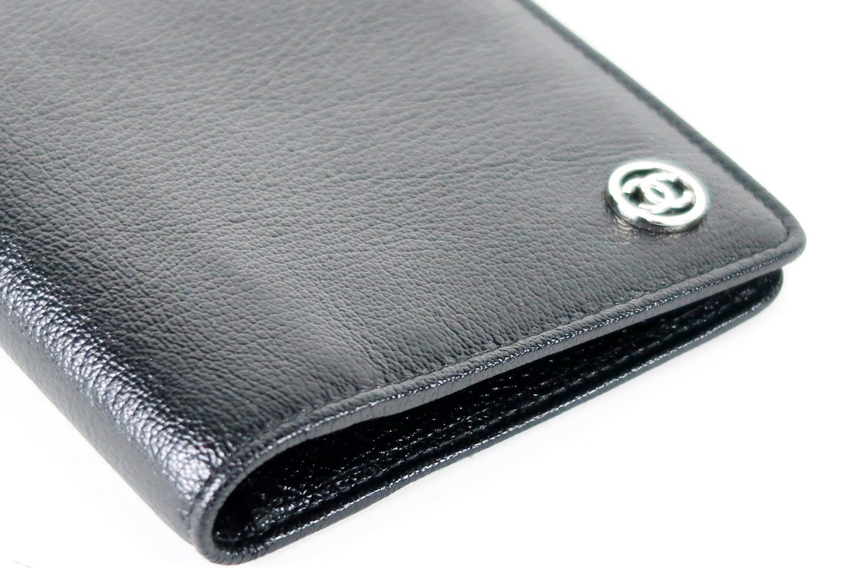 新品同様・未使用】CHANEL シャネル ココボタン 二つ折り長財布