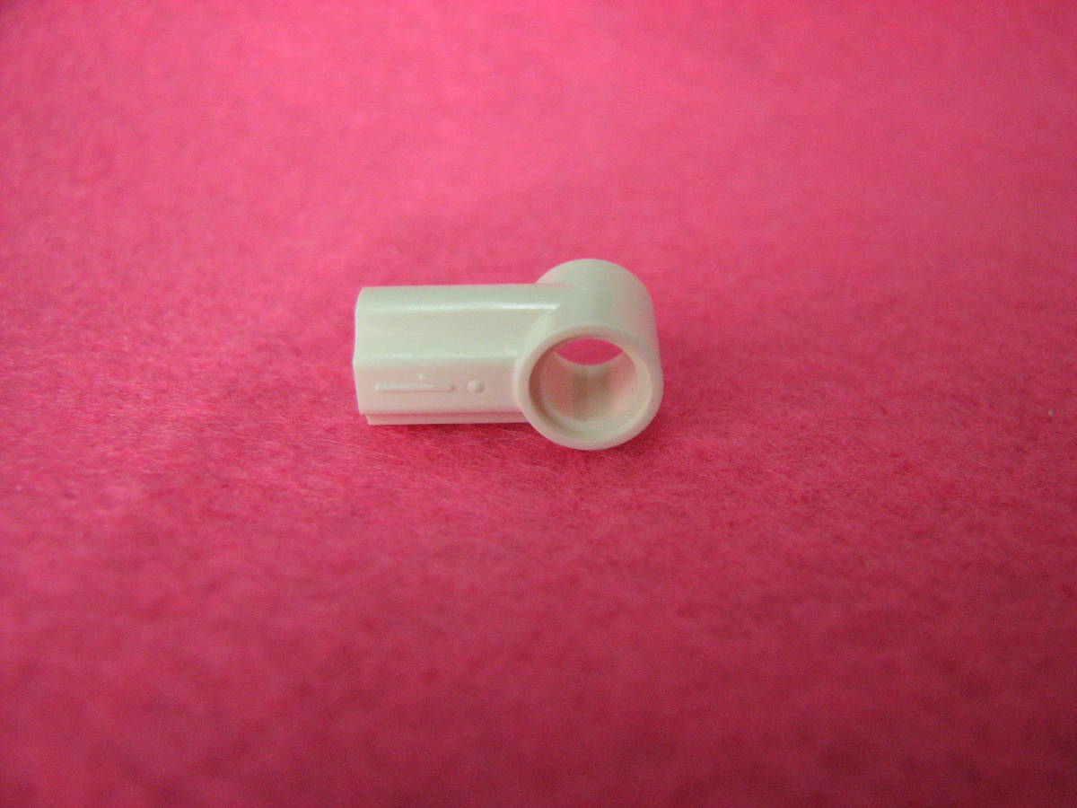 * Lego -LEGO*32013* technique * angle connector N1* white *USED*angle connector* axle *1* pin connector. angle *#1