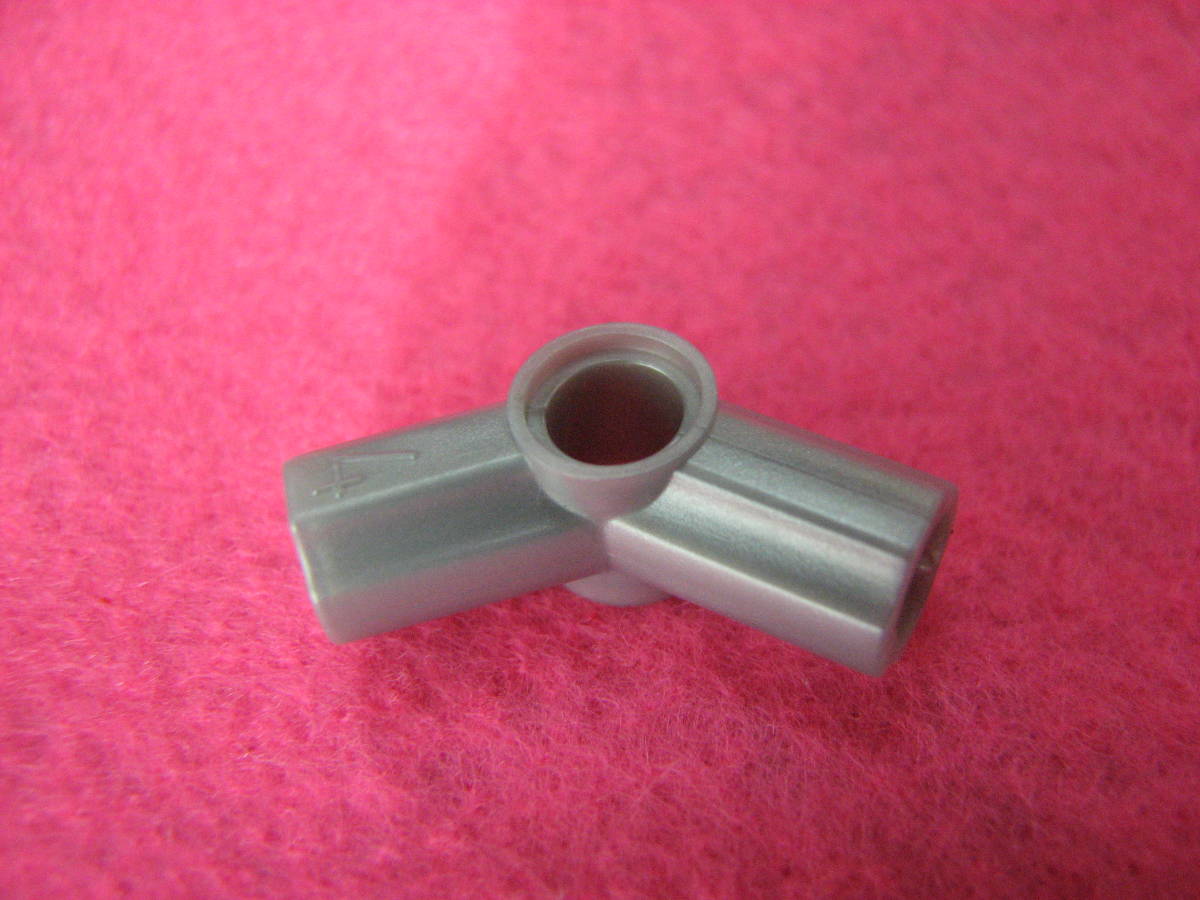 * Lego -LEGO*32192* technique * angle connector N4* silver ash *USED*angle connector* axle *4* pin connector. angle *#4-135 times 
