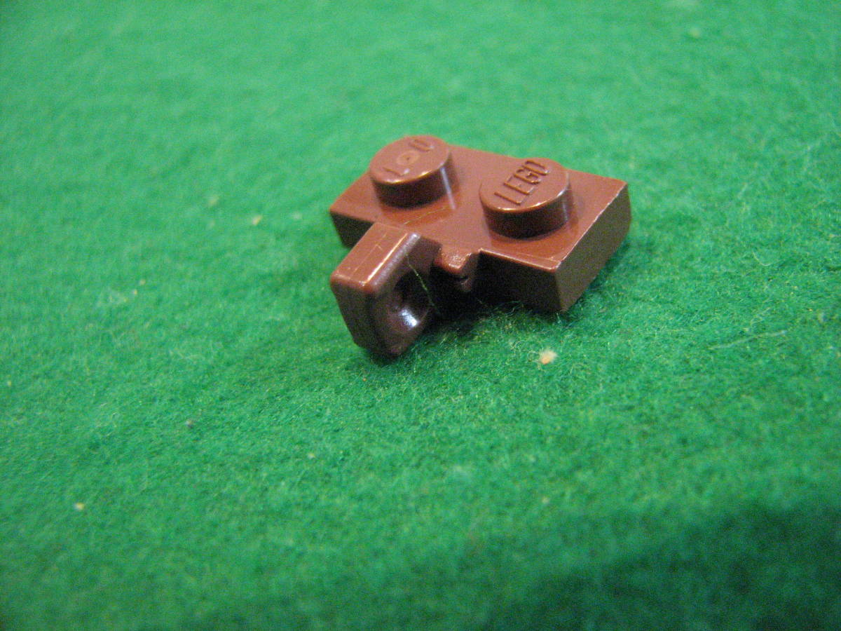 ☆レゴ-LEGO★44567★ヒンジプレート1x2(ロック、横に指1本)★茶★USED_画像3