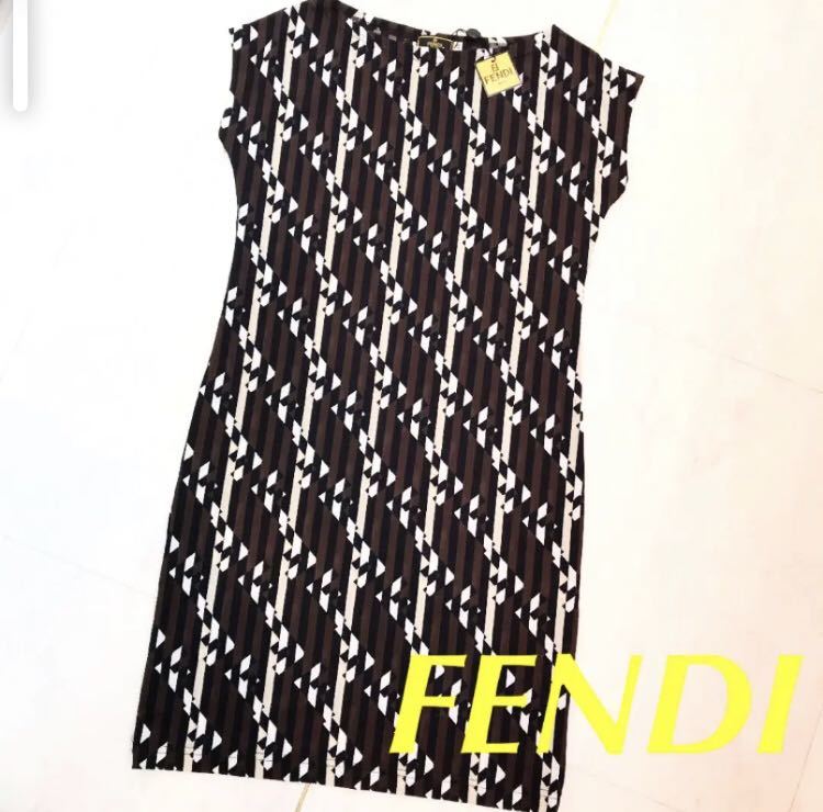 ☆未使用品☆FENDI フェンディ ワンピース チュニック 総柄 ブラウン系