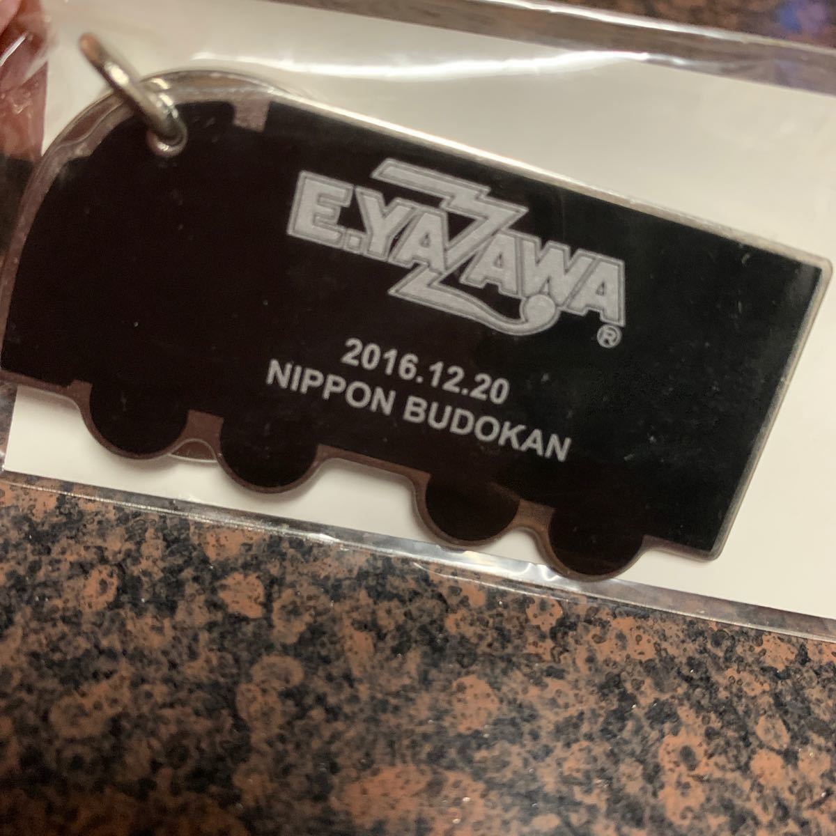 定価以下 最終価格 矢沢永吉 ペンダントトップ フェザーYAZAWA 定価以下 最終価格 矢沢永吉 ペンダントトップ フェザーYAZAWA