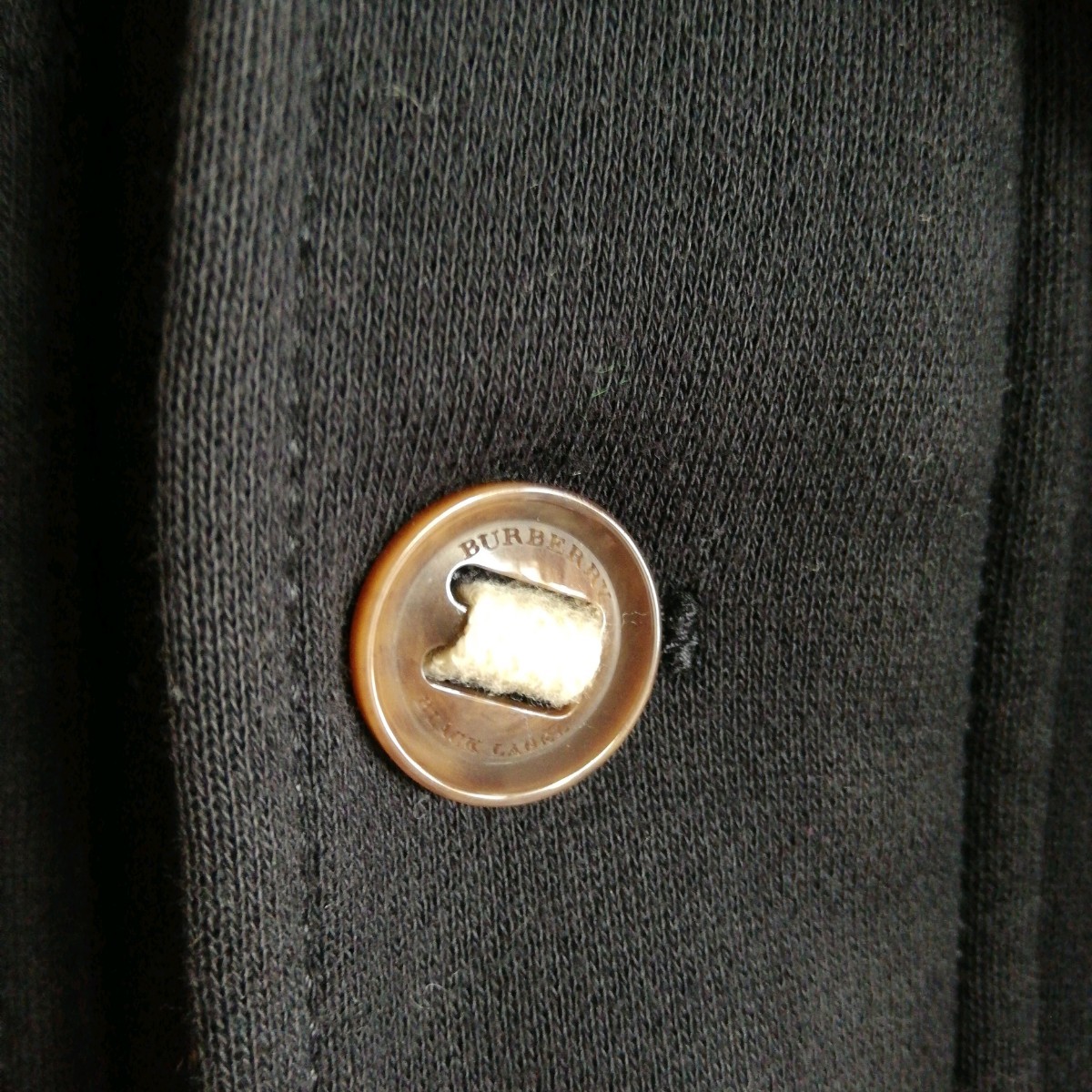 バーバリーブラックレーベル　ベスト　刺繍ロゴ　ホース　フード付き　ブラック　黒