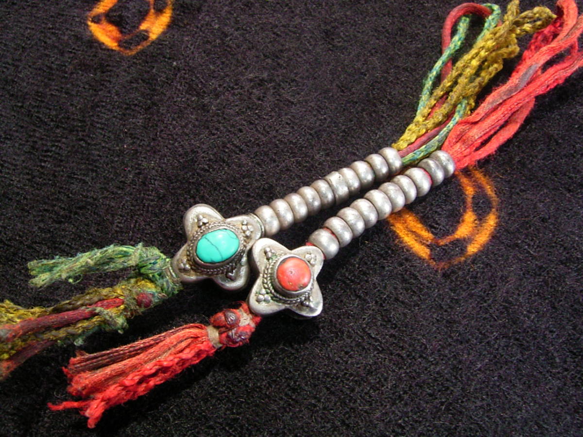 Old Tibetan Silver Mala Counterschupshe beads ma-la- turquoise coral mountain ..churu gyu. heaven . heaven .chi bed 