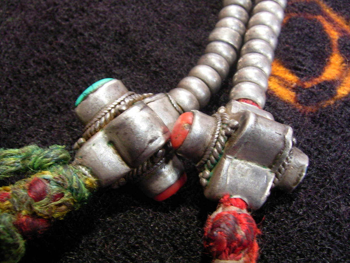 Old Tibetan Silver Mala Counterschupshe beads ma-la- turquoise coral mountain ..churu gyu. heaven . heaven .chi bed 