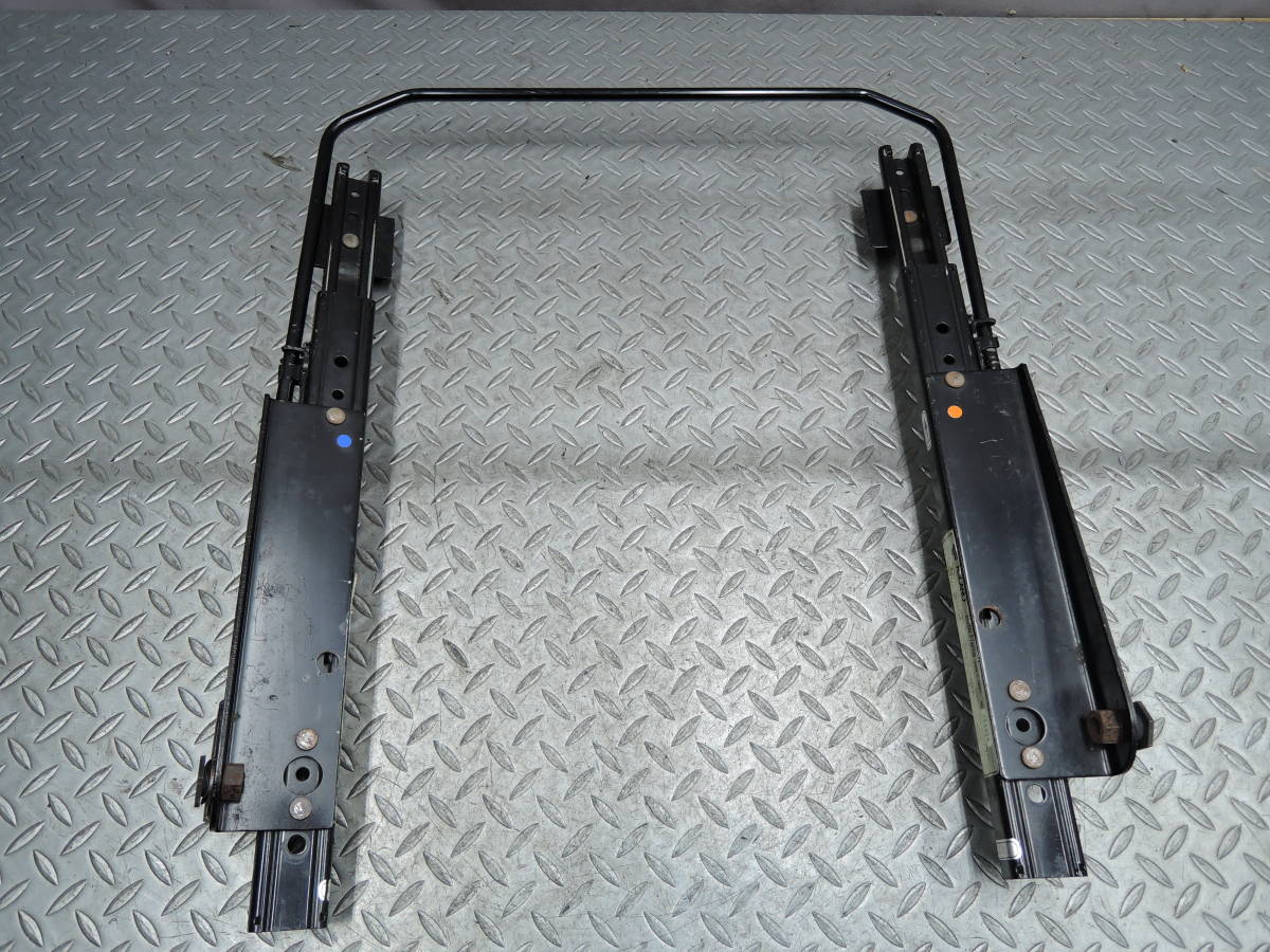 M】 シルビア 180SX S-13/S-14 レカロ シートレール Art No 1081.087.2