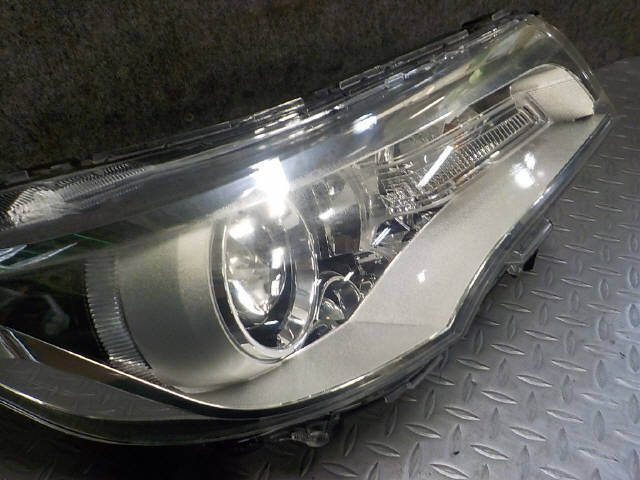 【送料込】 H25年 デイズ DBA-B21W 右ヘッドランプ ＨＩＤ STANLEY W1048 [ZNo:03004182] 68978_画像2