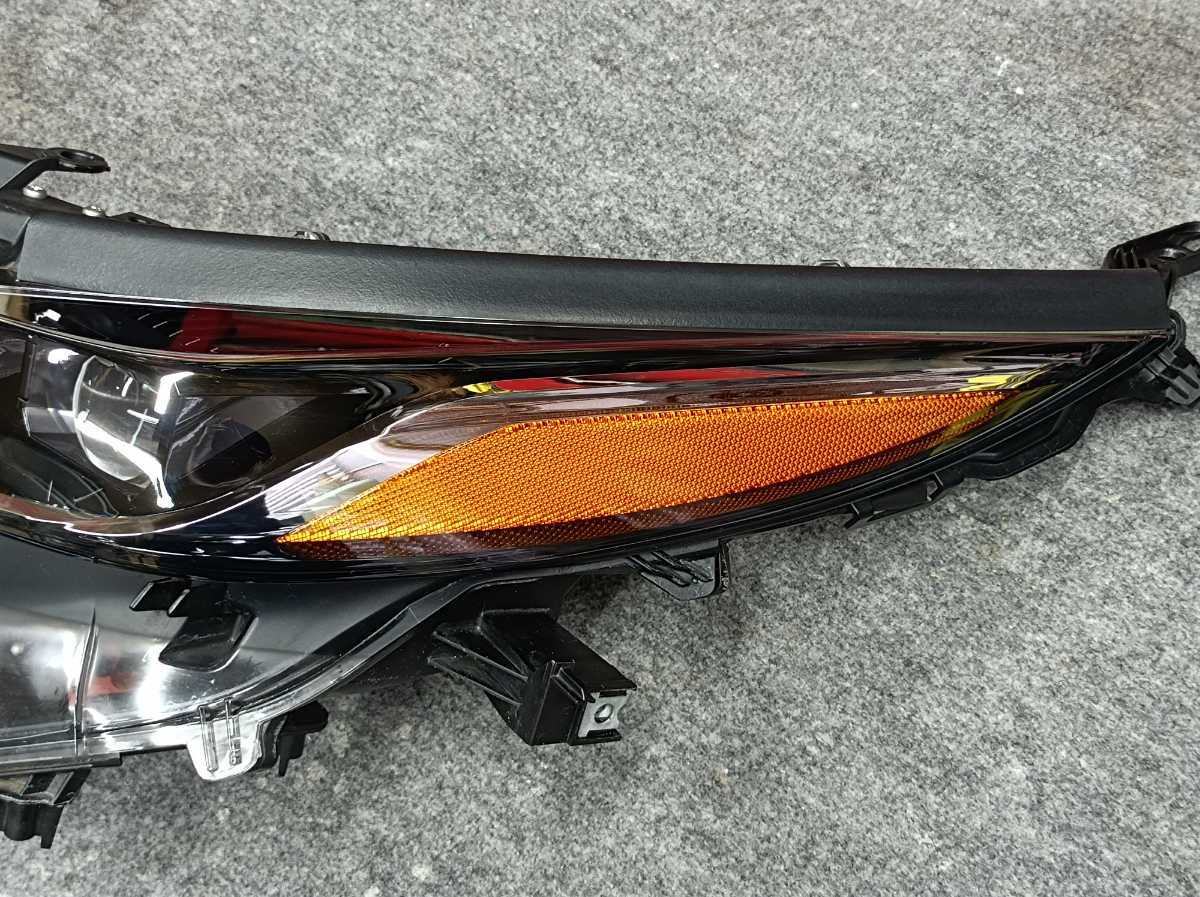 美品 TOYOTA トヨタ Prius プリウス　PHV　ZVW52　LED　ヘッドライト　左　左側　KOITO 47-91　85-47560　刻印ア 破損無し 状態画像確認_画像5