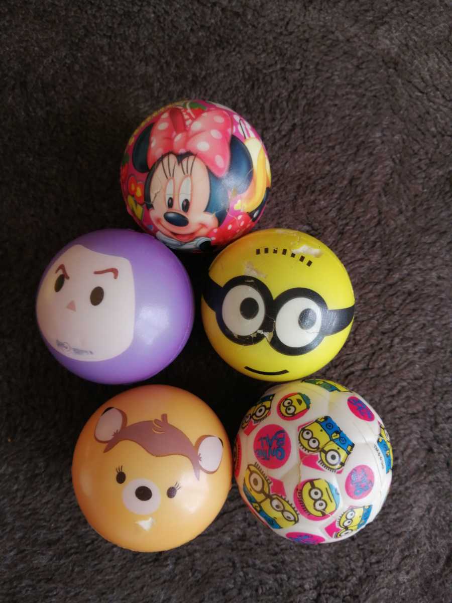  Disney character pattern ball 12 piece colorful ball character ball Mini on Mickey minnie Princess Marie Chan Piglet 