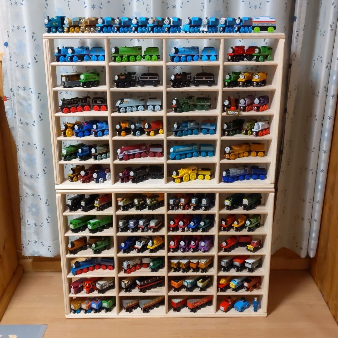 【最終お値下げです】木製トーマス 収納飾り棚 ハンドメイド 2セット