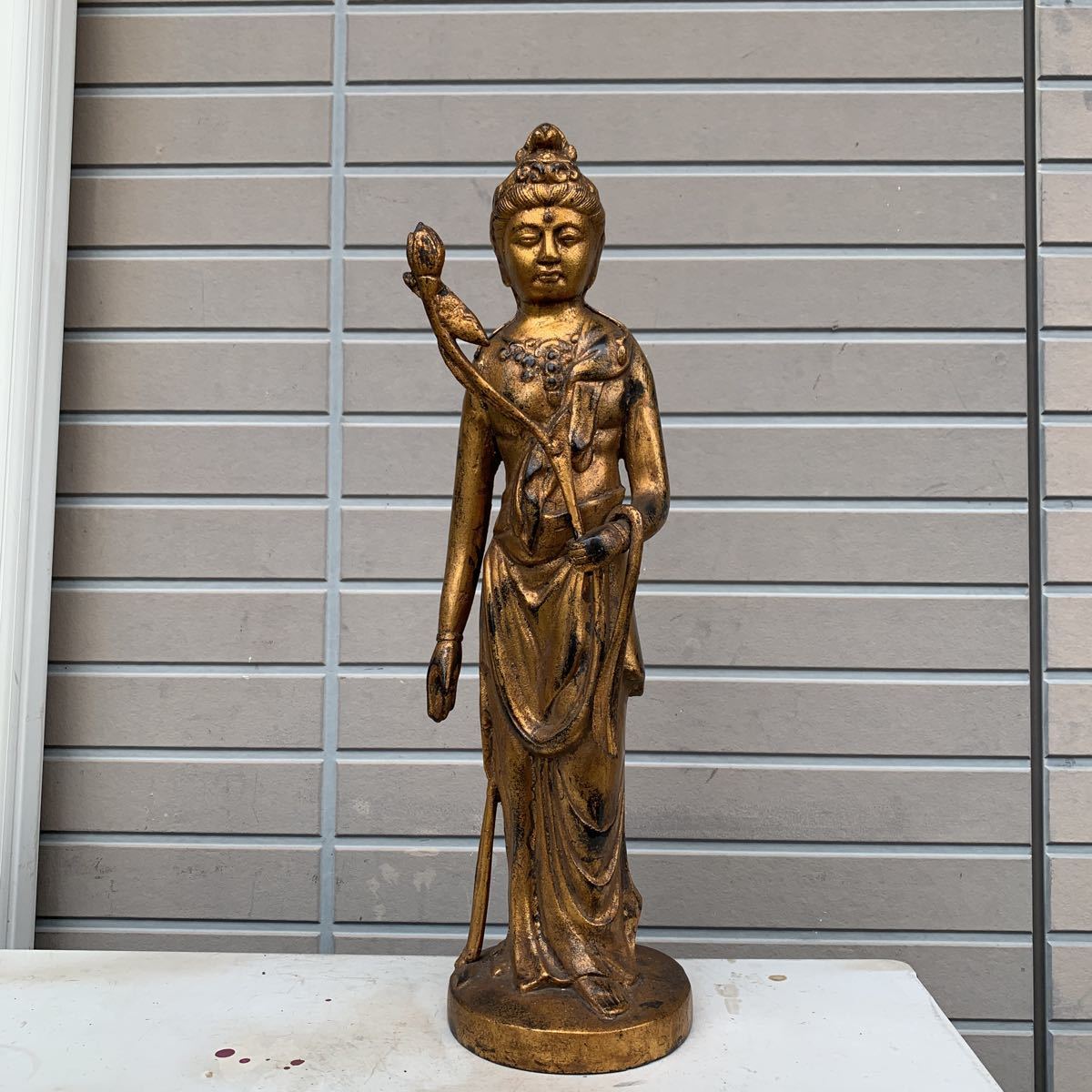 観音菩薩 金属製　仏像 高さ約46cm 台座径12.5cm