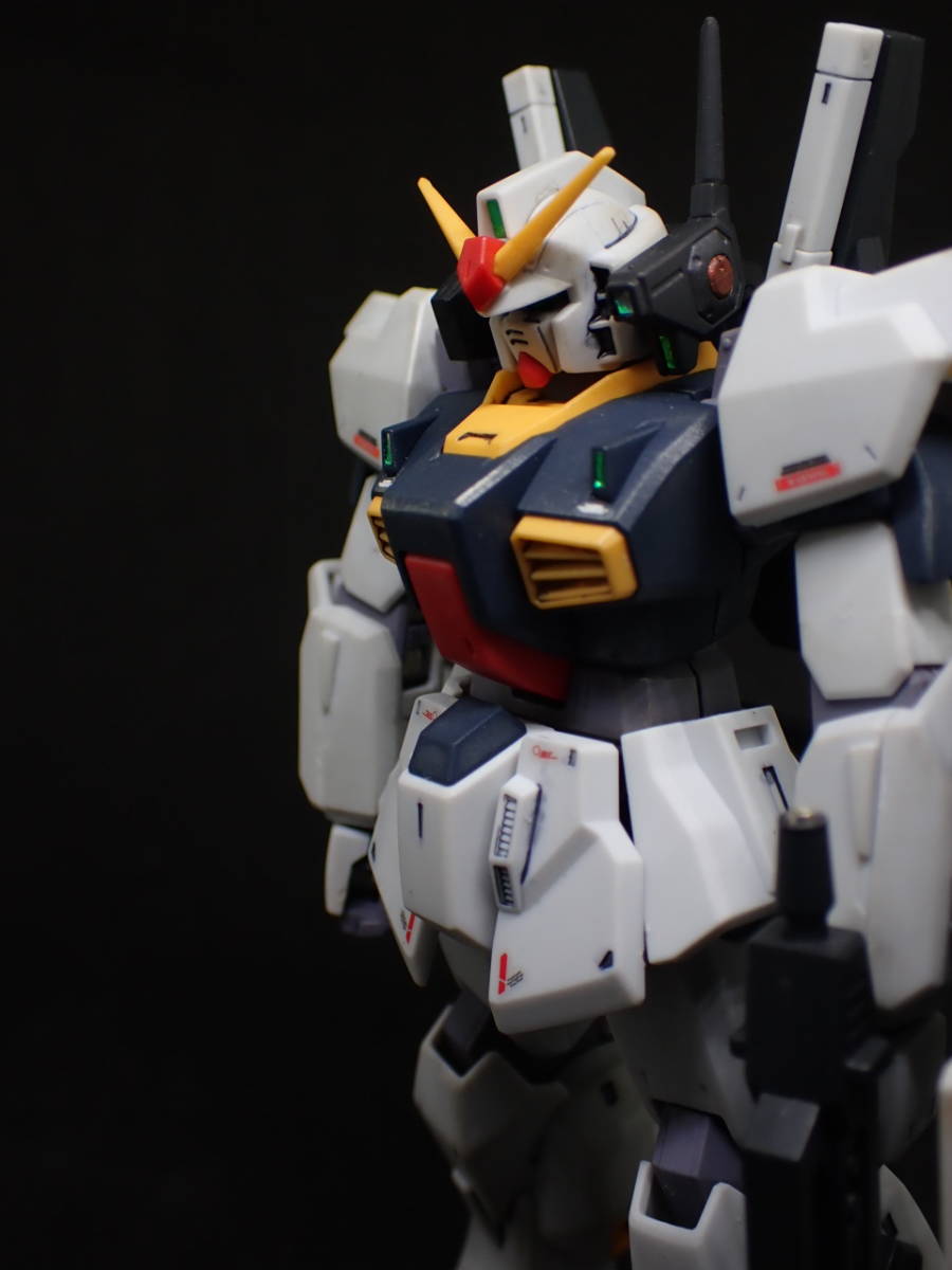 【完成品】HGUC 1/144 RX-178 ガンダムMk-II_画像3