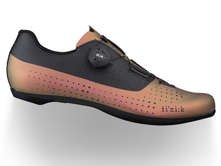 ●☆新品未使用品/FIZIK(フィジーク)//シューズ//R4 TEMPO OVERCURVE IRIDESCENT WIDE [43.0 TPR4OIW1K 8310 430 , 27.7cm]COP/BK//r16909