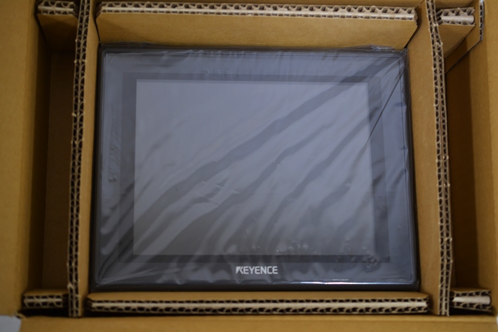未使用!キーエンス 8.4型液晶カラーモニタ CA-MP82 未使用!キーエンス 8.4型液晶カラーモニタ CA-MP82