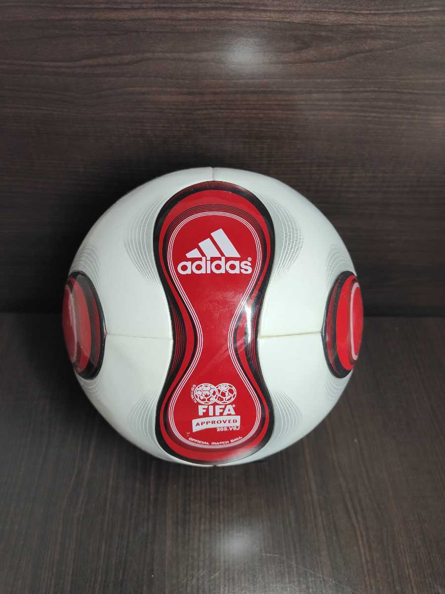 Yahoo!オークション - adidas TEAMGEIST 2007 FIFA公式試合球 Yahoo!オークション - adidas TEAMGEIST 2007 FIFA公式試合球