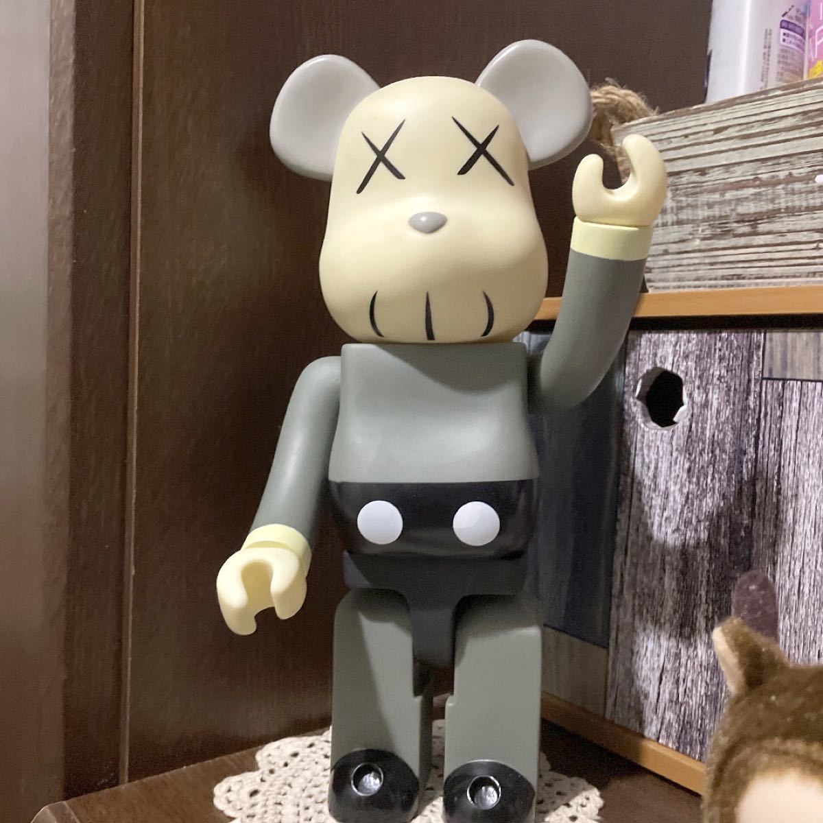 カウズ KAWS ×MEDICOM TOY BE@RBRICK 400% COMPANION 人体模型 カウズ KAWS ×MEDICOM TOY BE@RBRICK 400% COMPANION 人体模型